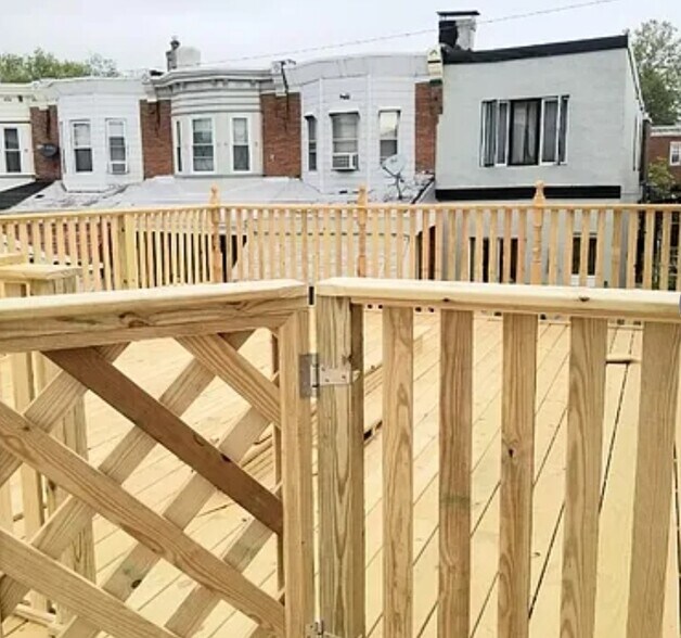 Building Photo - 718 S 51st St