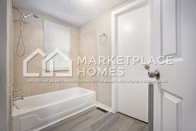 Building Photo - 8242 Jackson Ave