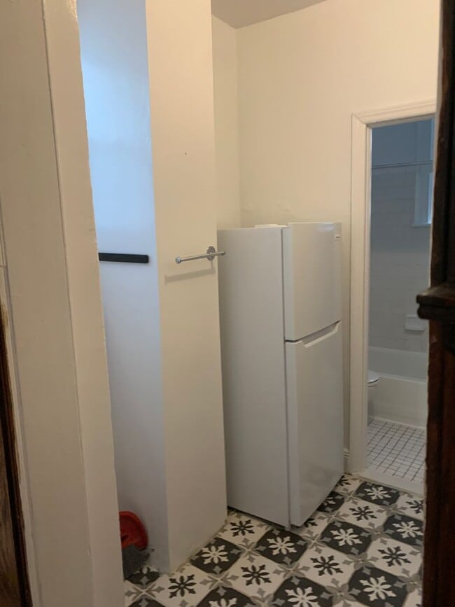 Interior Photo - 735 St Nicholas Ave