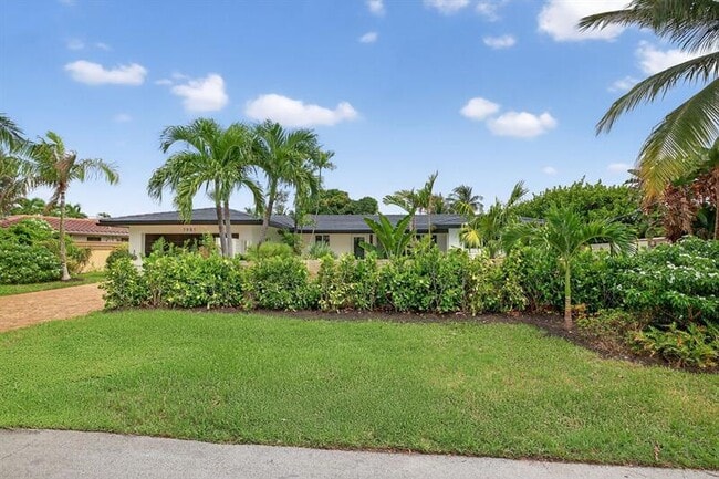 Building Photo - 1981 Coral Gardens Dr