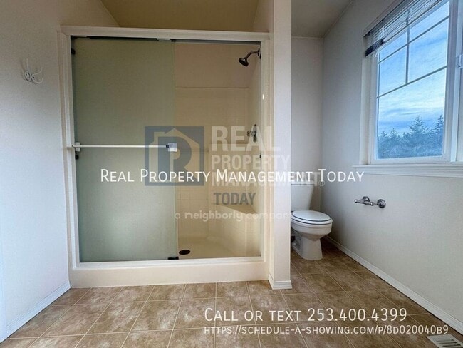 Building Photo - 2702 Meyer St