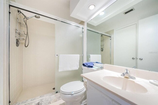 Building Photo - 6059 Bahia Del Mar Blvd S