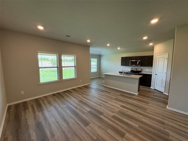 Building Photo - 209 Blanco Dr
