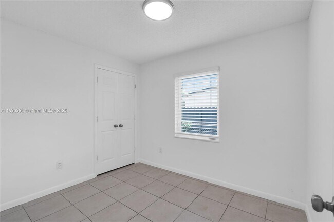 Building Photo - 13392 SW 66th Terrace