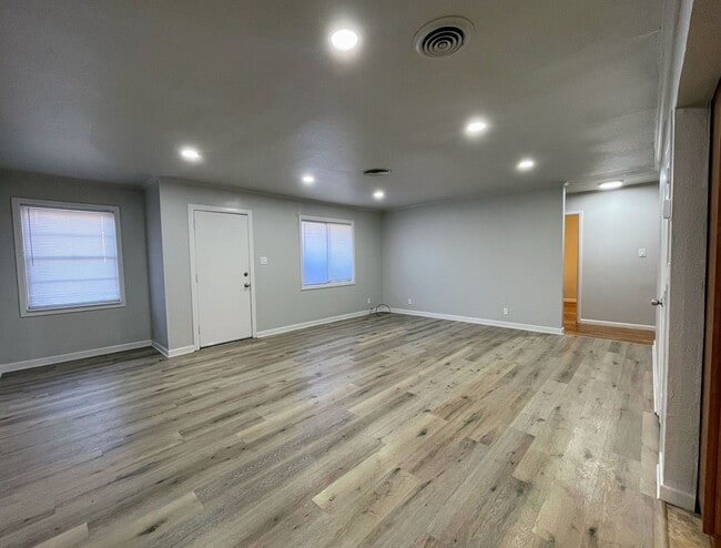 Building Photo - Your Perfect Ranch-Style Retreat – Big Spring’s Best-Kept Secret!