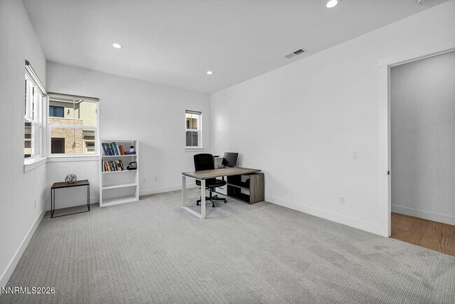 Building Photo - 5445 Side Saddle Trail