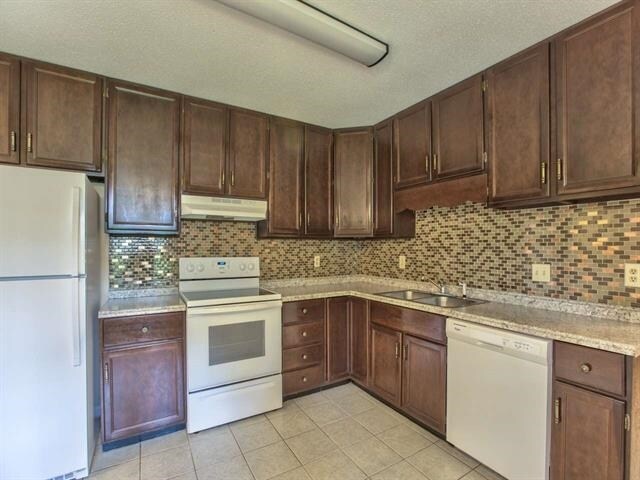 Building Photo - 6643 Tim Tam Trail