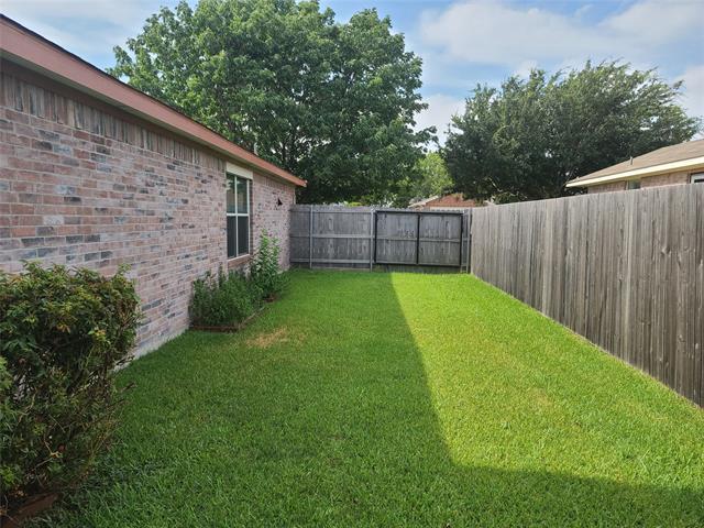 Building Photo - 305 Lake Wichita Dr