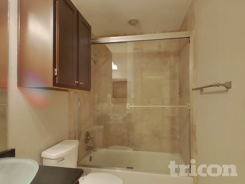 Building Photo - 2205 Starleaf Pl