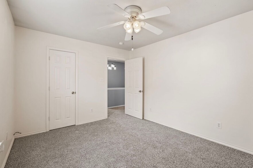 Building Photo - 1710 Redwing Cove Dr