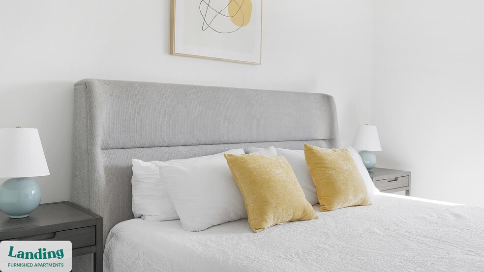 Building Photo - 2708 Old Lebanon Pike