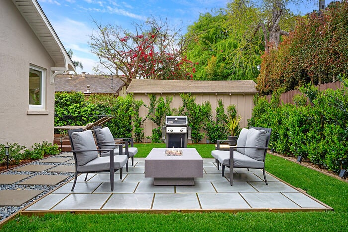 Building Photo - 228 W Mission St