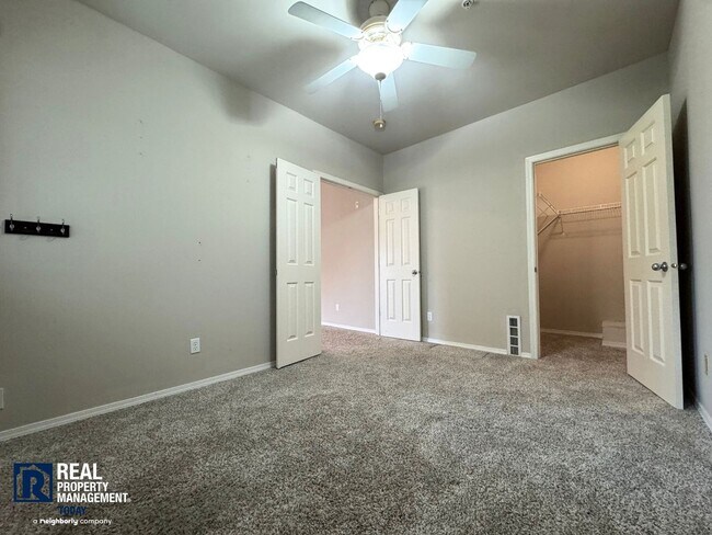 Building Photo - Beautiful 3 Bedroom Condo in Renton, WA!