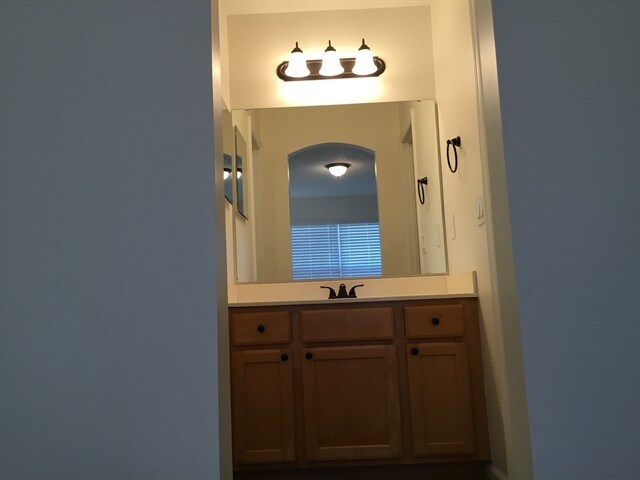 Building Photo - 158 Sweetbrier Branch Ln