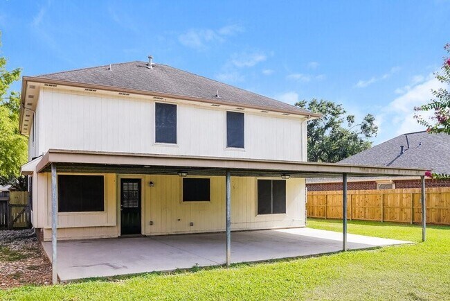 Building Photo - 801 Wisdom Dr