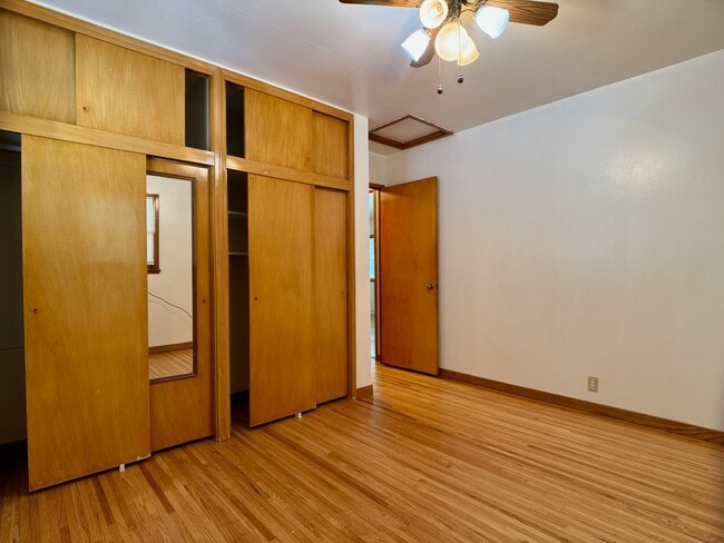 Building Photo - 1523 Margaretha Ave