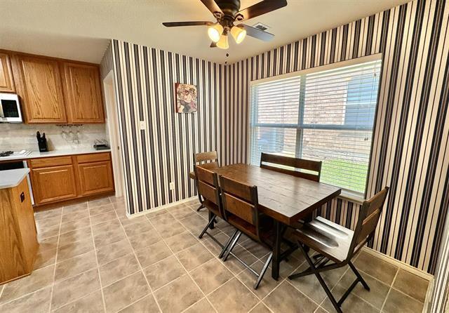 Building Photo - 2429 Deer Horn Dr