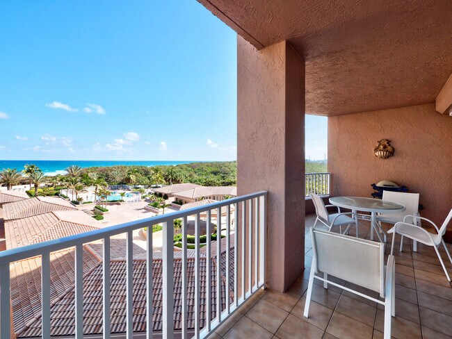 Building Photo - 700 Ocean Royale Way