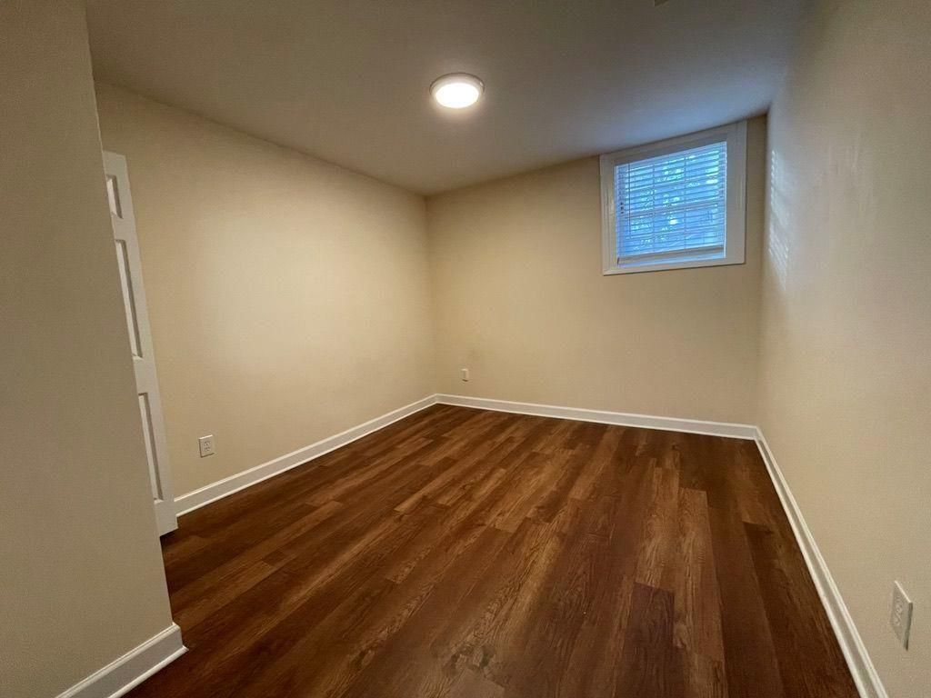 Building Photo - 2106 Pawnee Dr SE