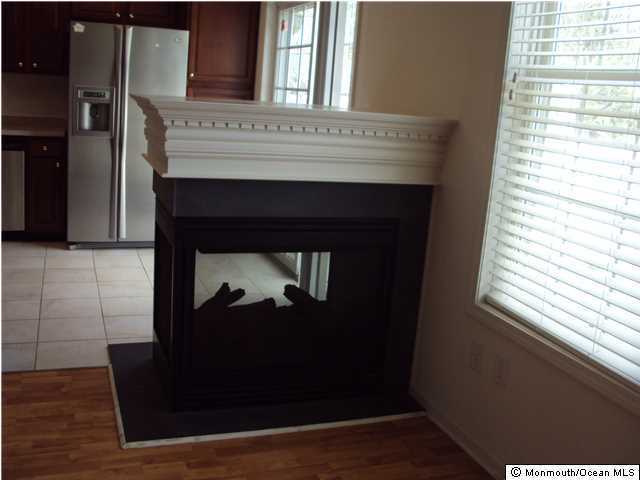 Building Photo - 6 Fells Dr