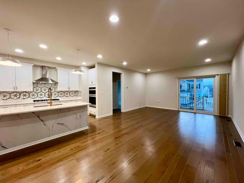 Building Photo - 3 Archer Dr