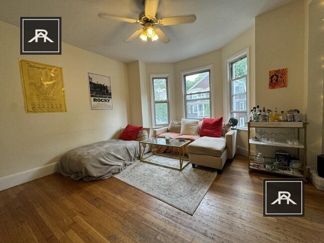 Building Photo - 4 bedroom in Brookline MA 02446