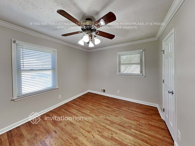 Building Photo - 4189 Terrace Dr