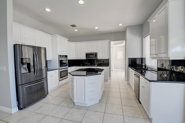 Building Photo - 9544 Barletta Winds Point