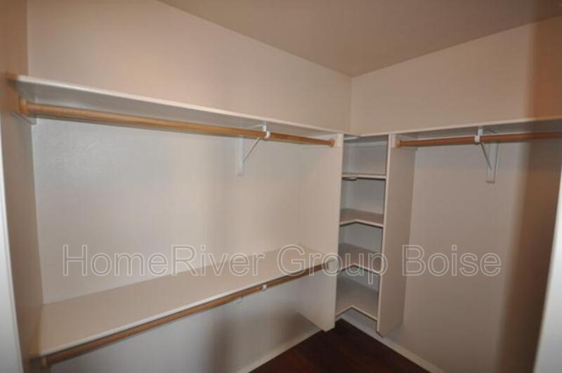 Building Photo - 7668 W Middle Fork St