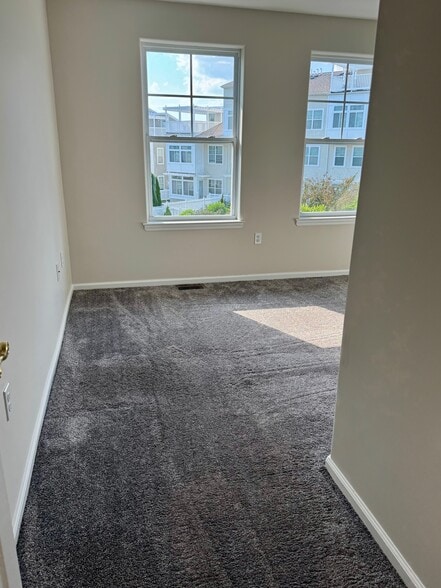 Bedroom 1 - 131 Meridian Blvd