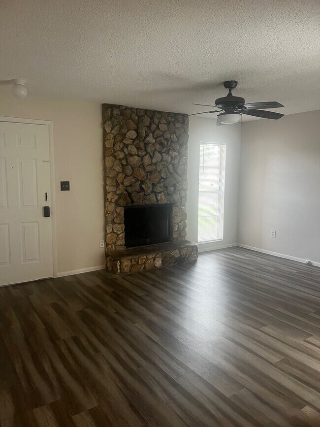Building Photo - Winter Springs home!!