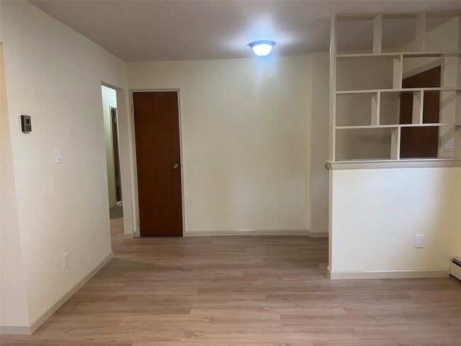 Building Photo - 7 Star Ln