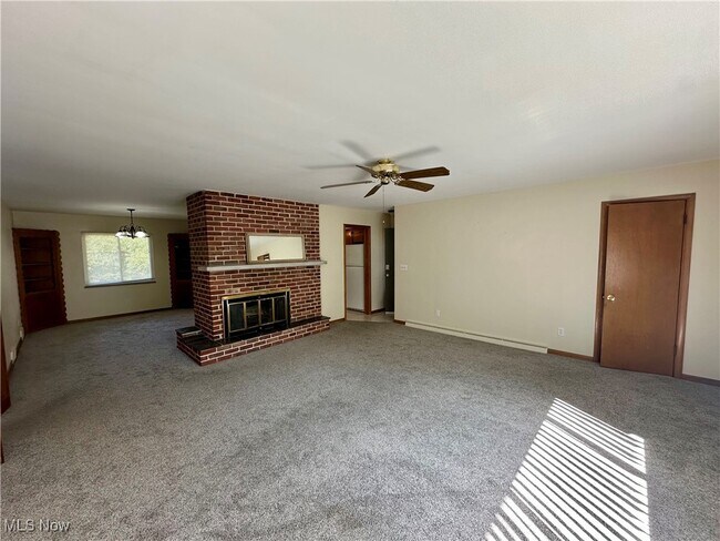 Building Photo - 114 Greencrest Terrace