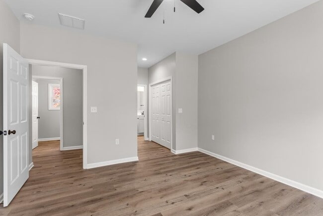 Building Photo - 317 Ivanhoe Ave