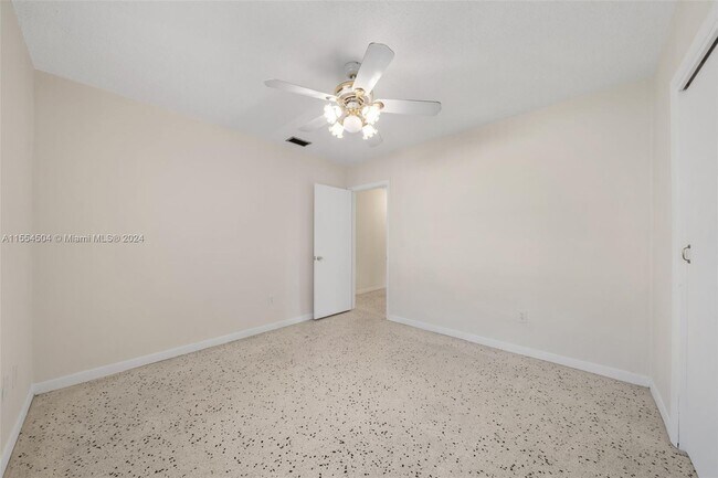 Building Photo - 8873 SW 25th St