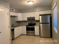 Building Photo - ***One Month Free***2 Bedroom 1 Bath close...