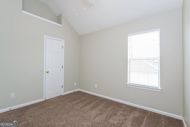 Building Photo - 3704 Lower Creek Dr