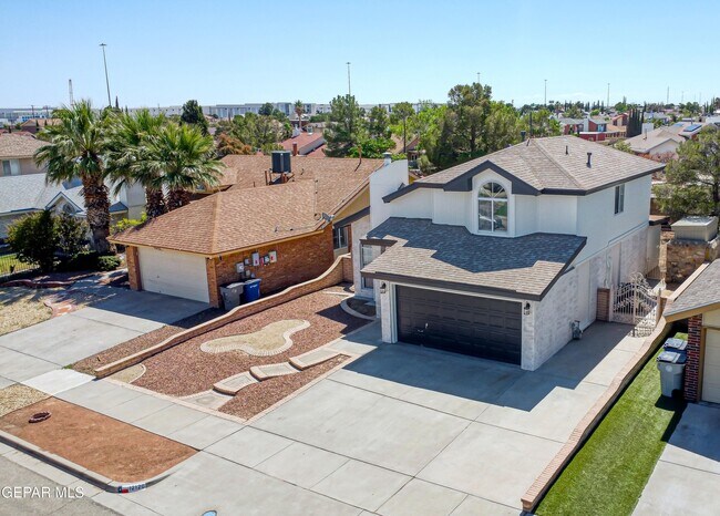 Building Photo - 12120 Desert Quail Ave