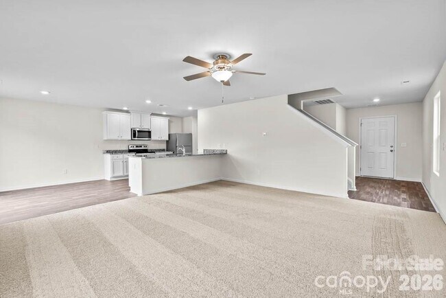 Building Photo - 1305 Nia Rd