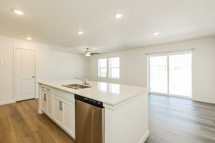 Building Photo - 8986 Blue Feather Lp