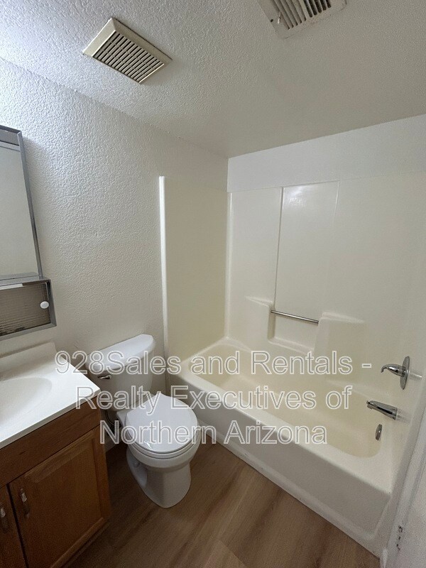 Building Photo - 1200 S Riordan Ranch St