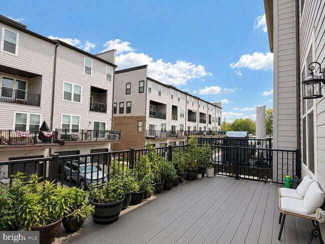 Building Photo - 2383 Liberty Lp