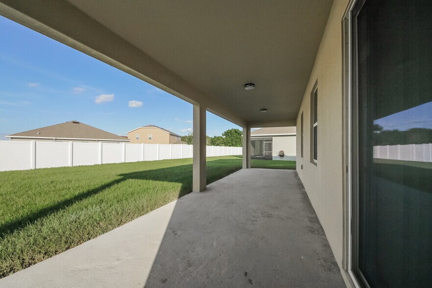 Building Photo - 2743 Creekmore Ct