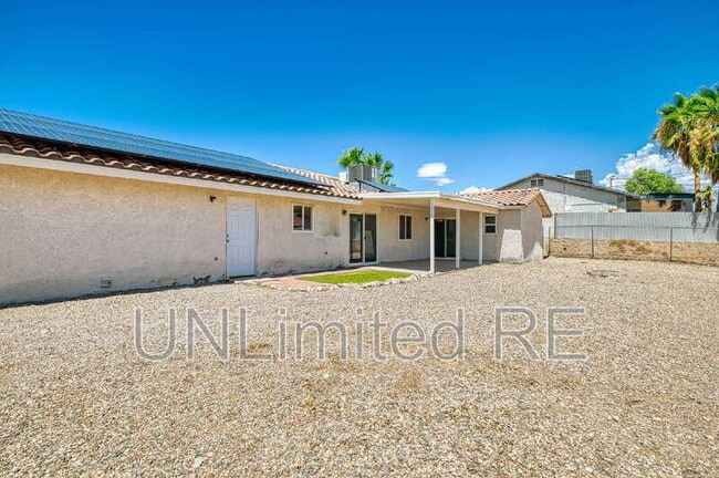 Building Photo - 2250 Atlantic Dr