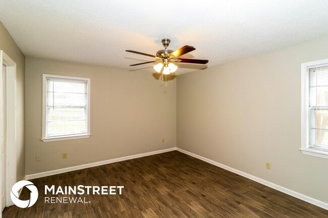 Building Photo - 7135 Hillshire Dr