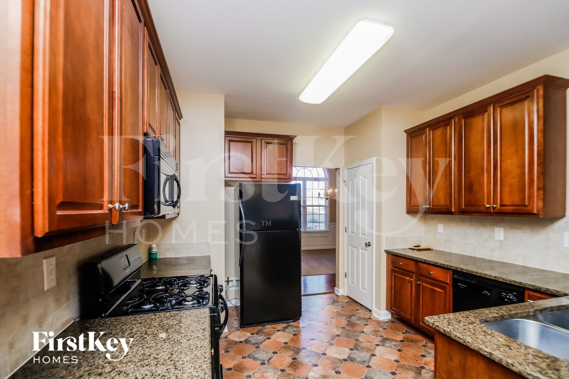 Building Photo - 154 Silver Oak Dr