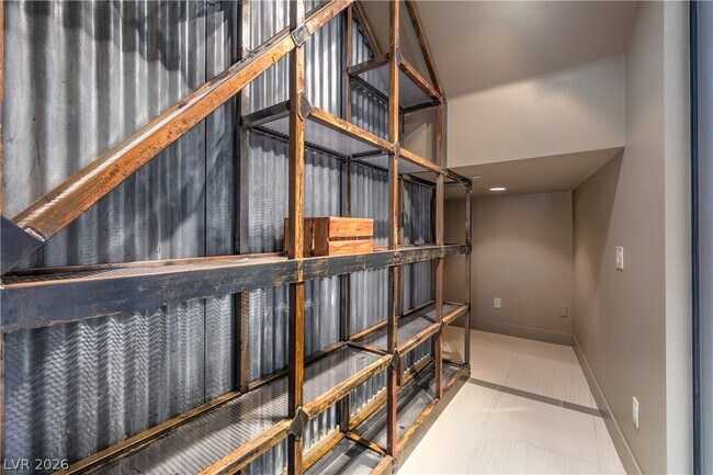 Building Photo - 1501 Foothills Village Dr