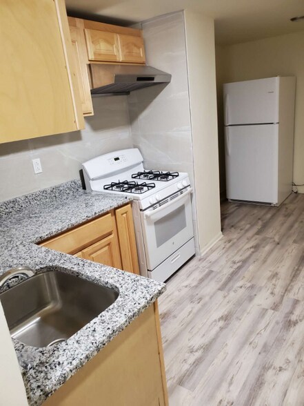 Building Photo - 2706 S Wallace St