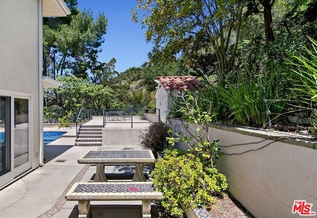 Building Photo - 7863 Electra Dr