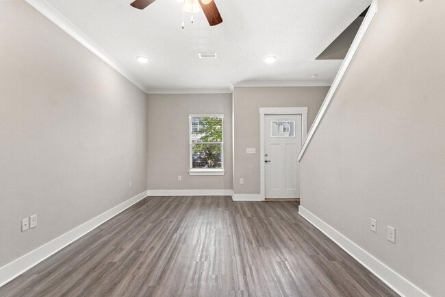 Building Photo - 118 N Sand Palm Rd